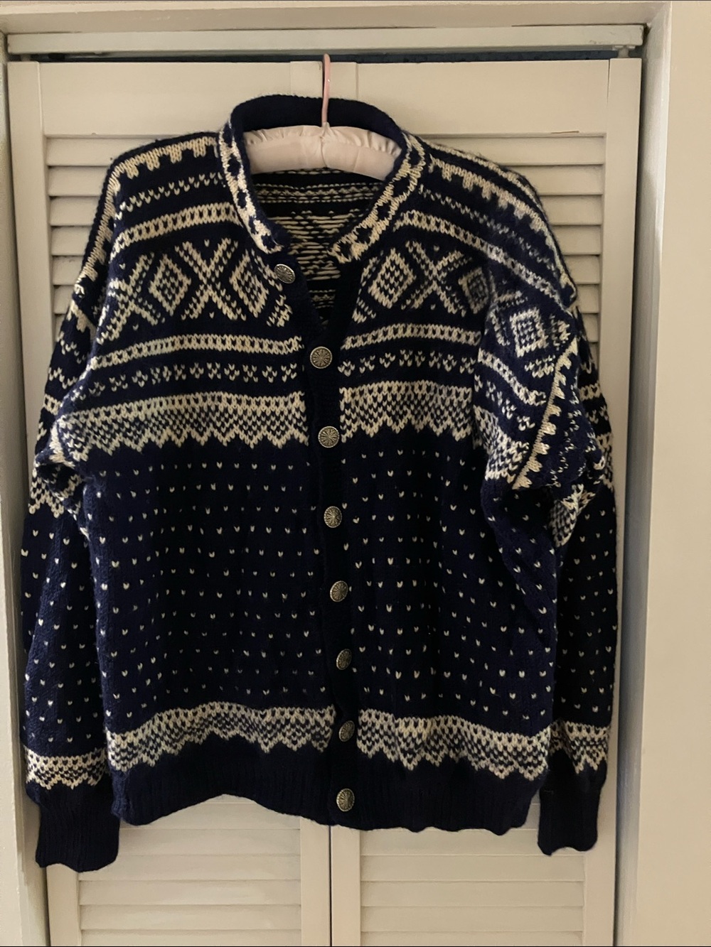 Vintage Knit Fair Isle Snowflake Button Navy Blue and White Cardigan